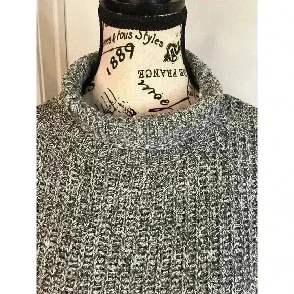 American Eagle Gray Boxy Mock Neck Sweater Ribbed Knit Slouchy Oversized Size M - Picture 2 of 5